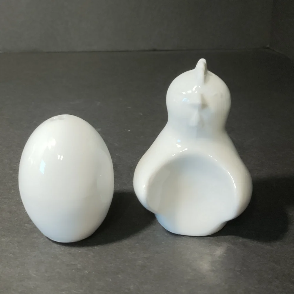 CHICKEN&EGG SALT & PEPPER SHAKERS⭐